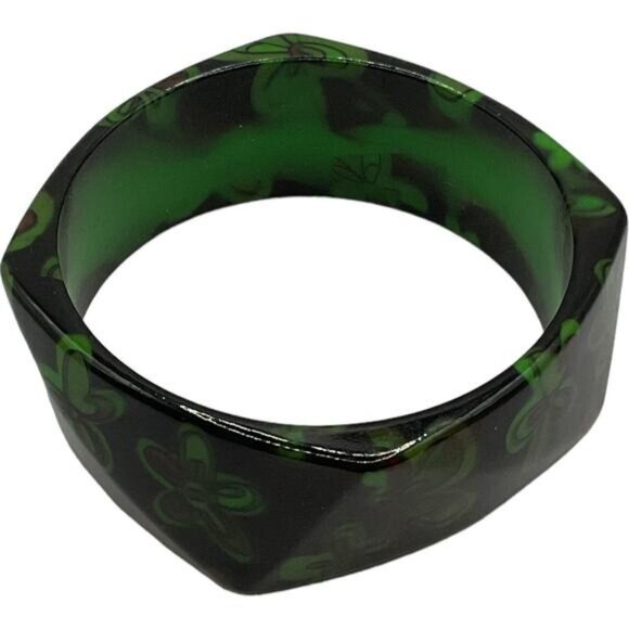 Geometric Black & Green Floral Resin Bangle Bracelet - Picture 4 of 5